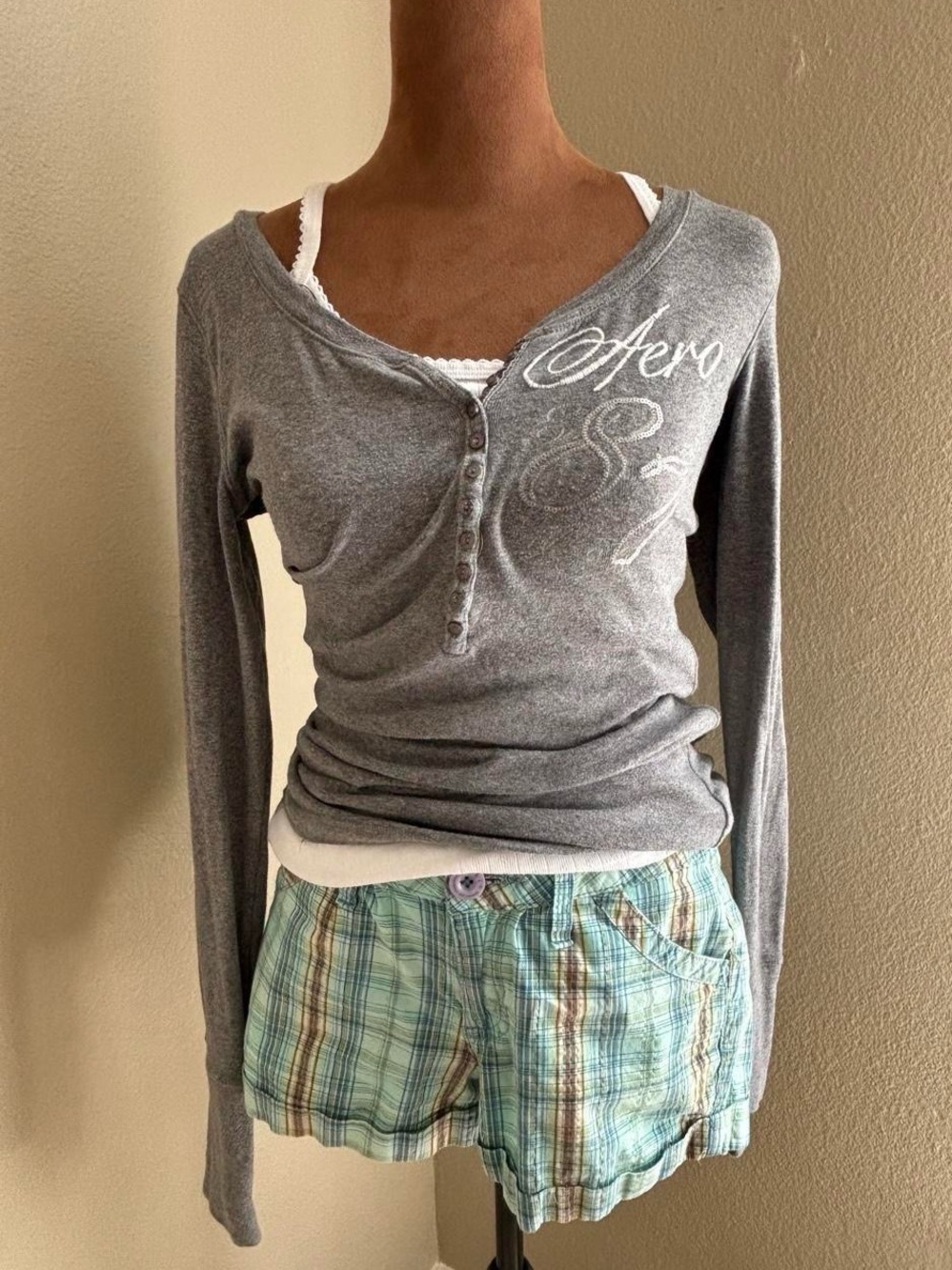 Vintage Y2K L.E.I. Luxe Plaid Shorts size 5